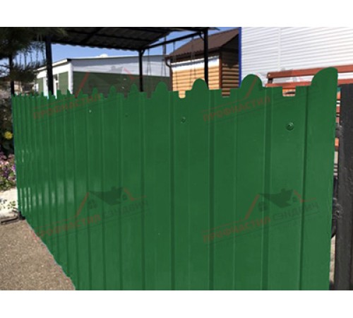 Профнастил фигурный C8 - 0,45 ПЭ с пленкой RAL 6002 лиственно-зеленый 